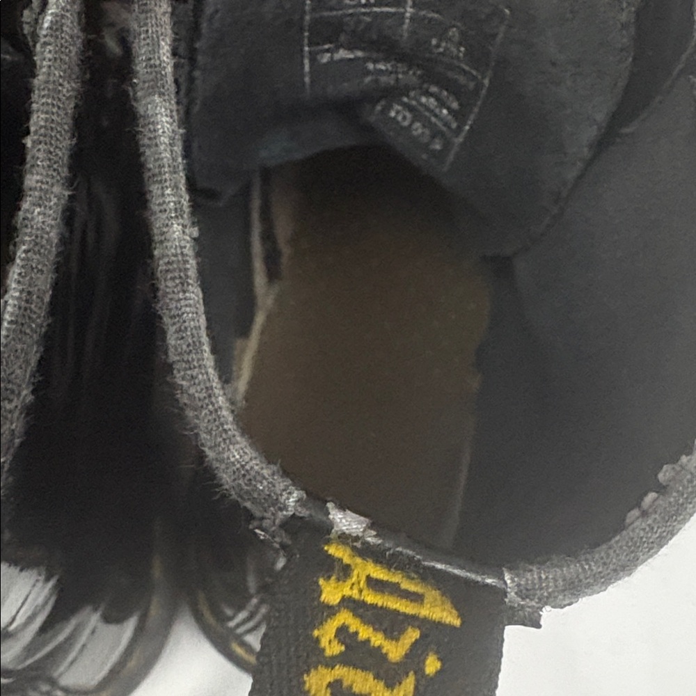 Dr. Martens Women’s 1460W Combat Boots Size 6 US 4 UK Patent Leather Black - Picture 15 of 15